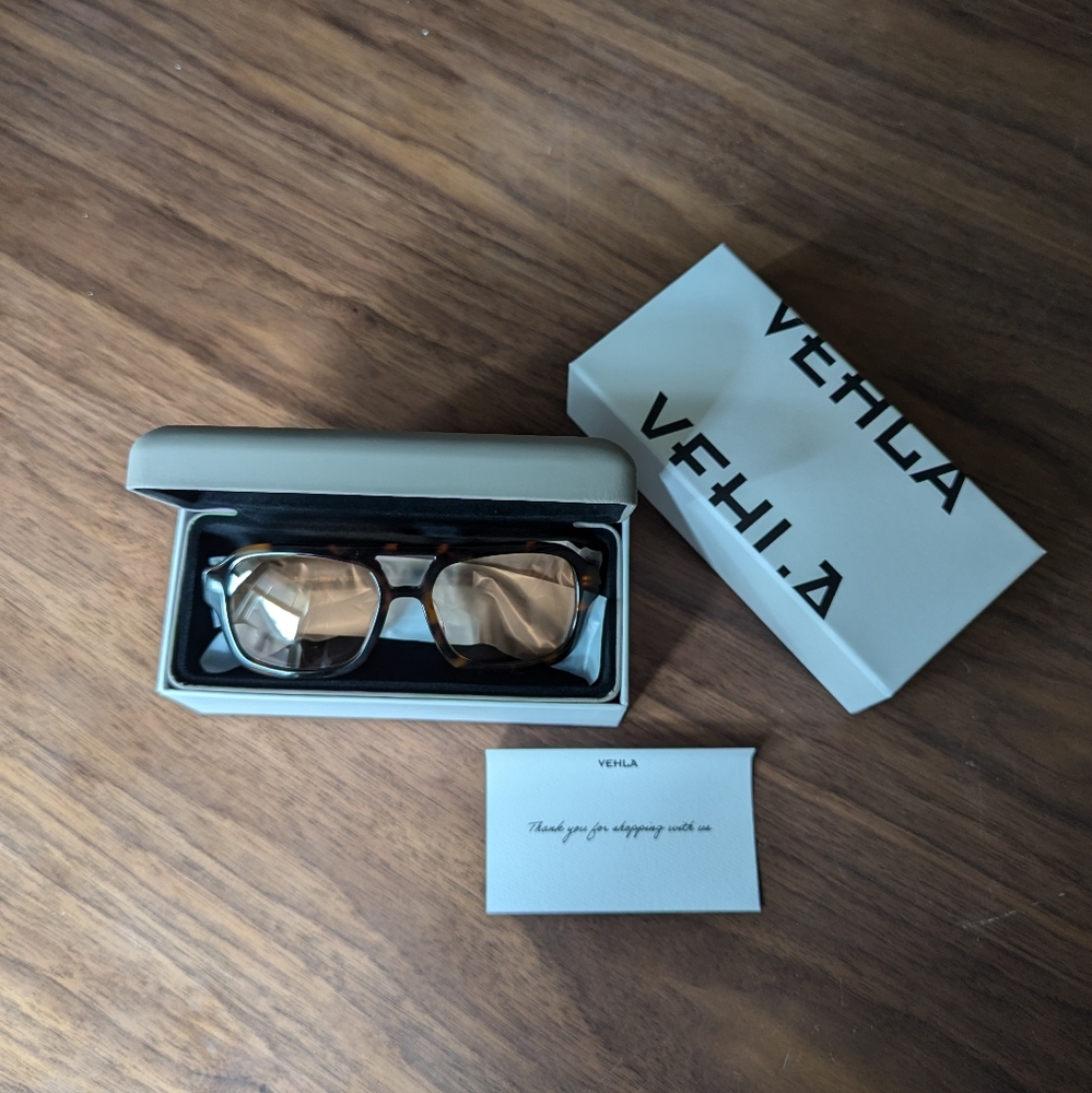 Vehla Eyewear Dixie Sunglasses in Choc/Tort Cinnamon